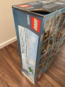 NISB LEGO Creator Expert Assembly Square 10255 New Sealed,  Retired Set