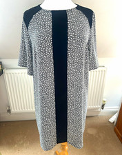 River Island Black/White Geometric Shift Dress Round Neck Zip Short Sleeve UK 12