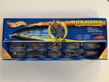 Hot Wheels Alien Attack Set Includes 10 Cars + 1 Hot Wheels Car 2002 New