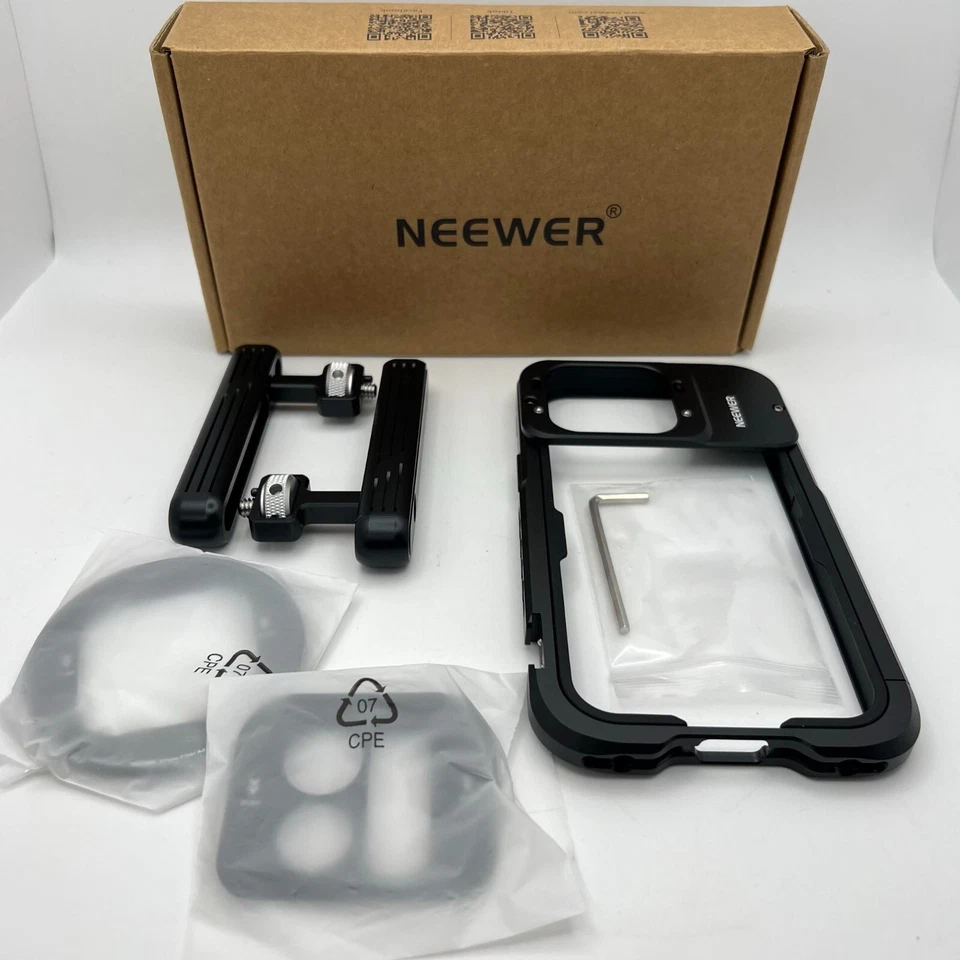 Neewer Case 15 Pro Dual Handles Filter Adapter Lens 67MM 17MM PA023K Common Use - Image 2 of 3