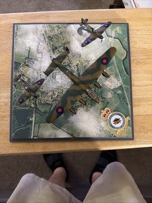 Corgi Aviation Archive Lot RAF Lancaster & B-17 Sally B Display Set