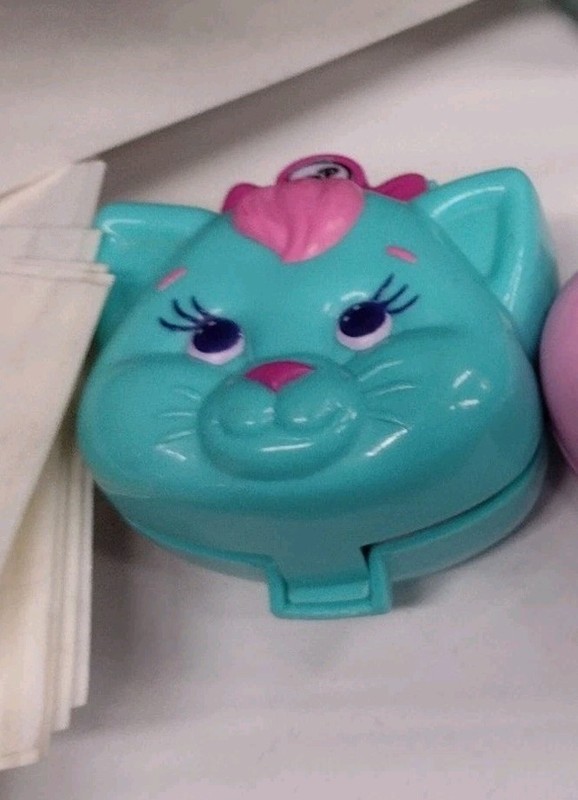 Polly Pocket Vintage  1993 cuddly kitty as is