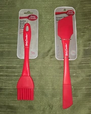 Betty Crocker Red Silicone basting brush and scraper/spatula