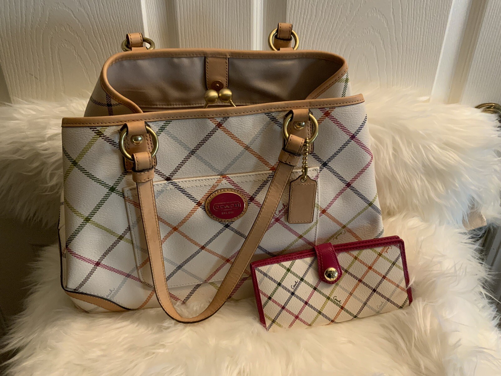 coach handbags And Wallet-image