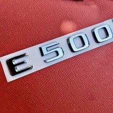 Für Mercedes-Benz E500 Schriftzug Embleme Aufkleber Logo Flache Badge Auto NEW