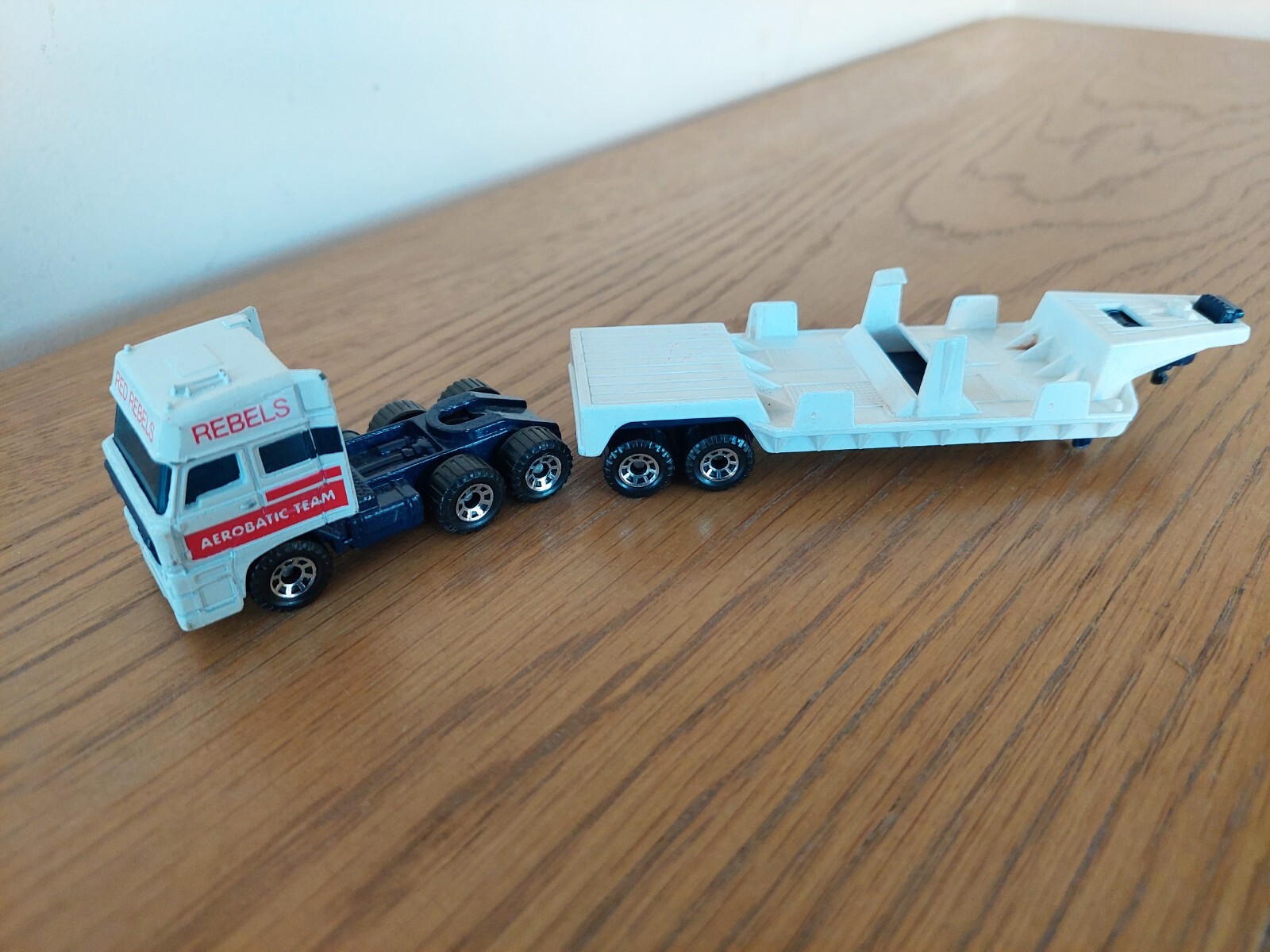 Picture 2 of 10