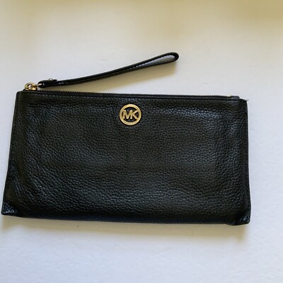 Michael Kors Black Soft Leather Zipper Closure Travel Wallet Wristlet Clutch