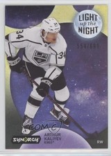 2022 Upper Deck Synergy Light Up The Night Neon Yellow /699 Arthur Kaliyev 14xc