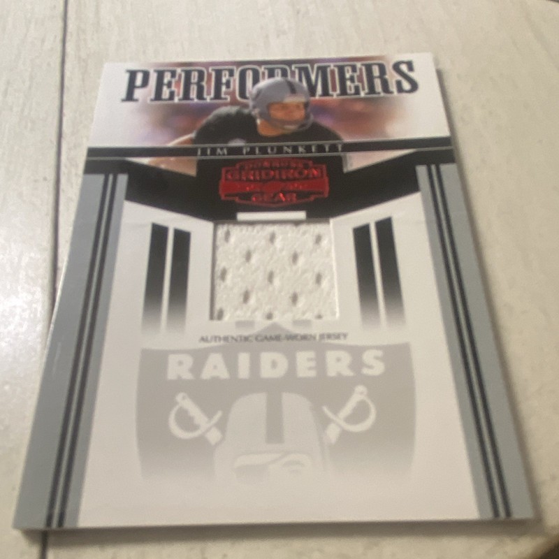 Jim Plunkett Raiders 2006 Donruss Game-Worn Jersey Card PR-10