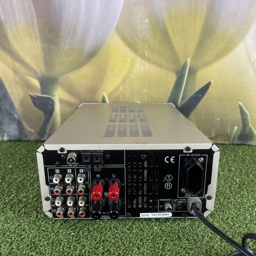 Yamaha PianoCraft® RX-E100 Receiver ~ Superb Sound ~ Compact Amp - Picture 6 of 7
