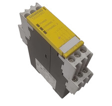 Siemens SIRIUS 3TK2821-1CB30 24V Safety Relay, 3 Pole, Used Safety Relay