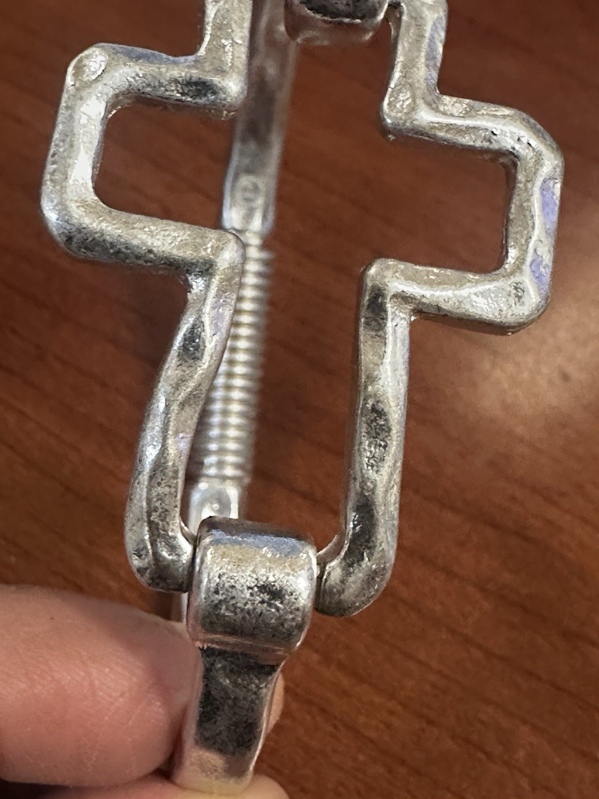Hammered Open Cross Hinge Spring Silver Tone Cuff… - image 6