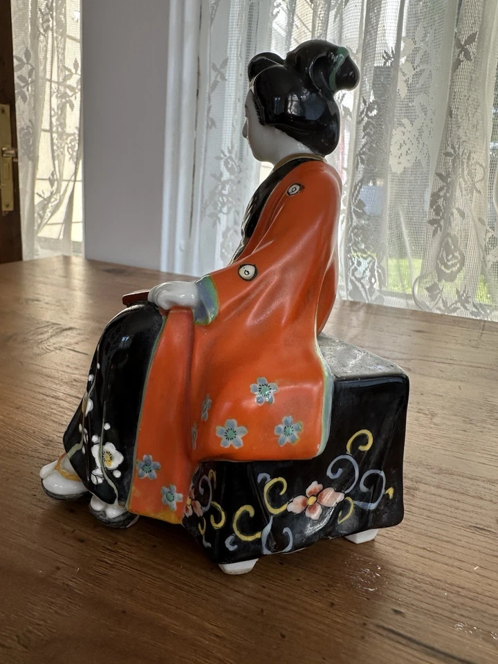 Figura de porcelana vintage china Famille Rose de una dama Foto 2 de 4