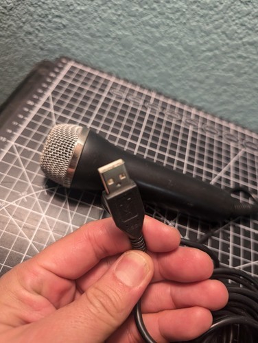 Genuine Rock Band USB Microphone - Works On PS3, PS2, Wii, Xbox 360 - Excellent Condition
