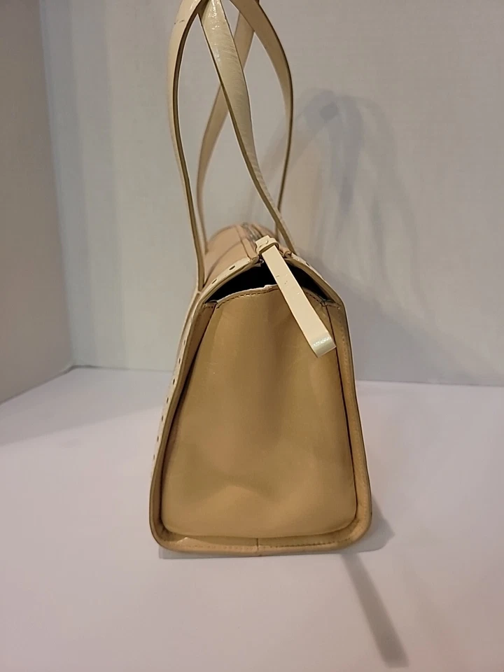 Bolso retro de cuero vintage Ann Taylor beige blanco roto estricción barril Dr Foto 2 de 4