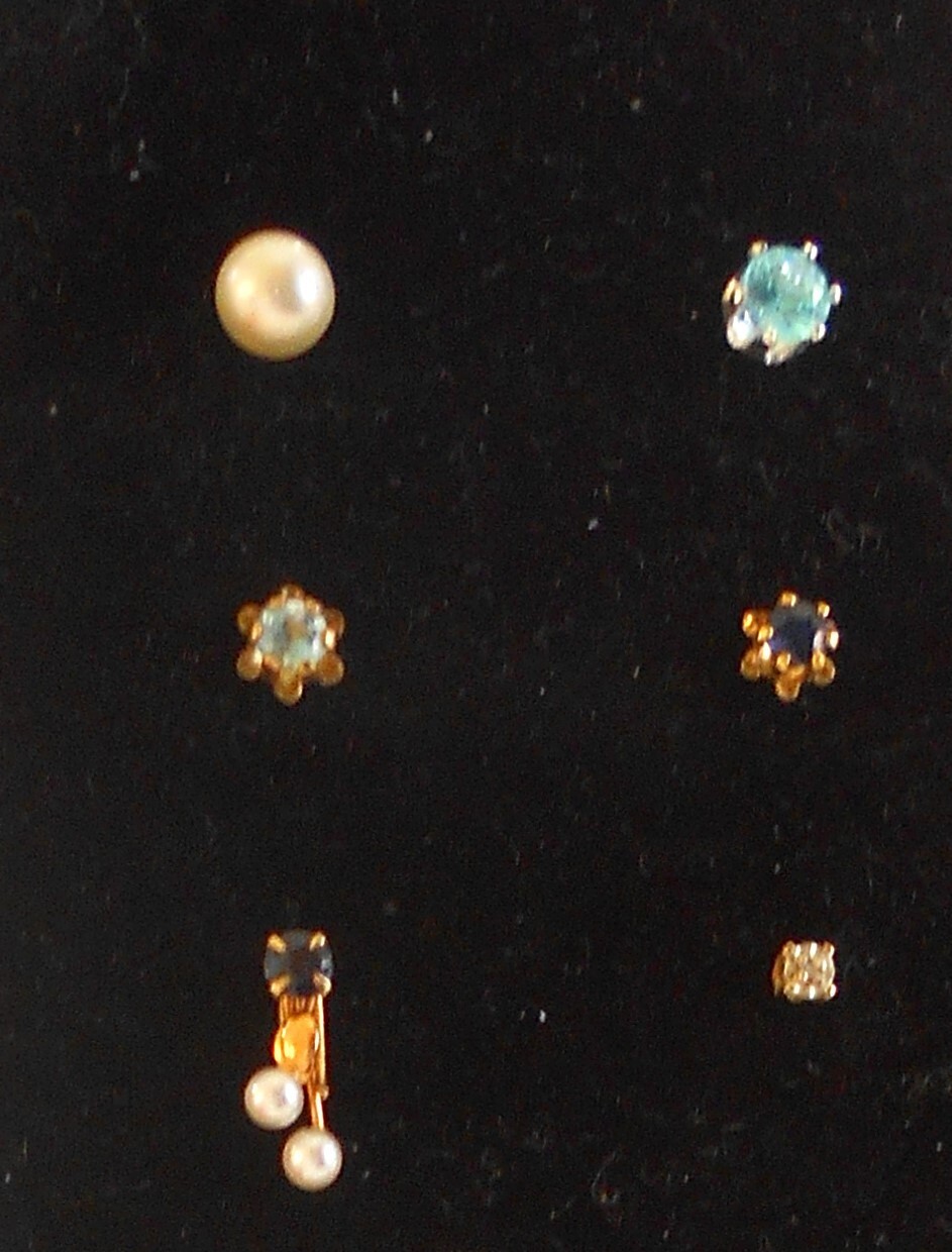 Picture 1 of 1