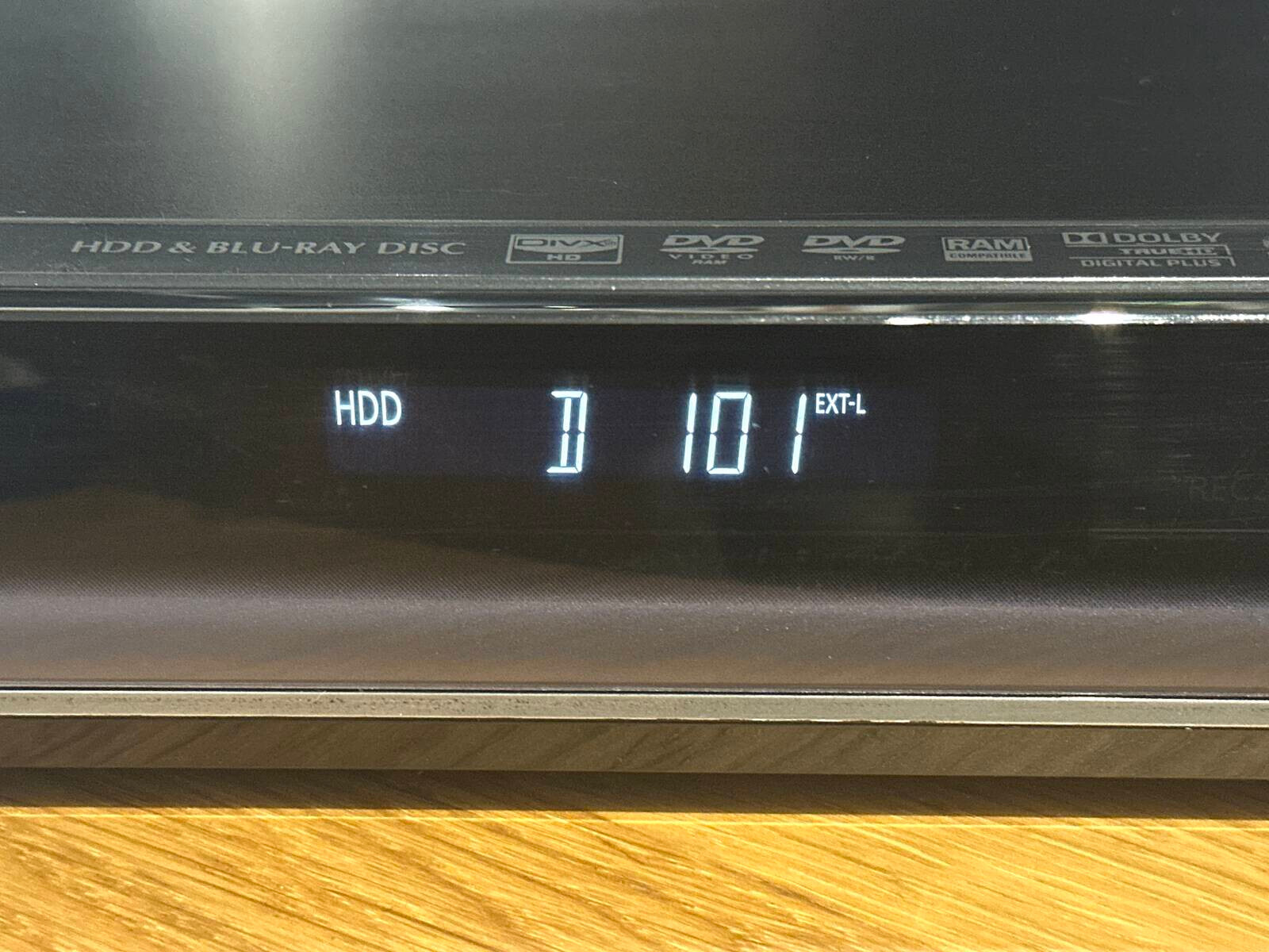 Panasonic DMRBW780 Freeview+ HD Twin Tuner 250GB HDD DVD Bluray Disc