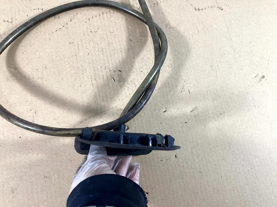 2008 - 2010 Porsche Cayenne Fuel Filler Retainer Hose 7L0201251 OEM. - Image 3 of 4