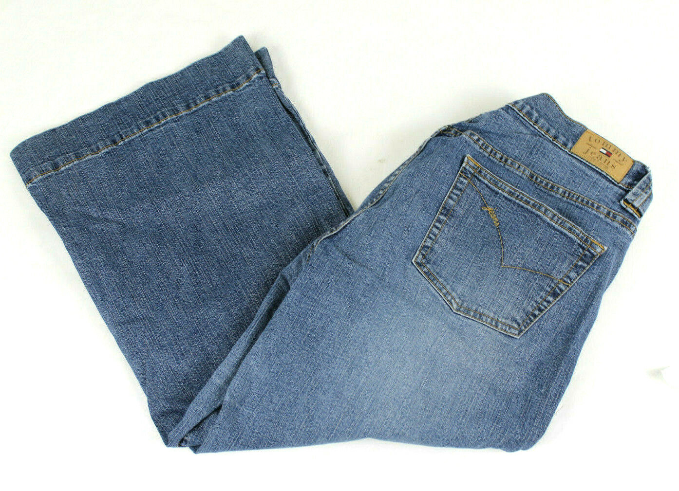 Vintage Women's Tommy Hilfinger Cropped Capri Faded Blue Jeans - Size 15