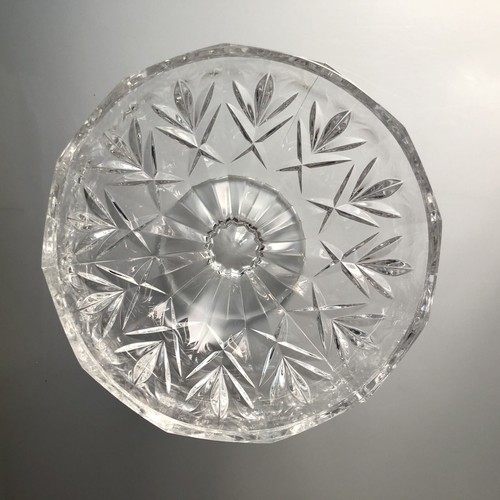 Vintage Heavy Cut Glass Pedestal Fruit Bowls X2 Excellent Condition Bin16 - Picture 4 of 24