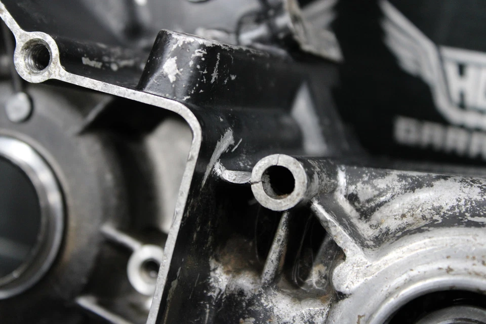 Honda CR125R 1989 OEM MOTOR IZQUIERDO CÁRTER CÁRTER CÁRTER BLOQUE Foto 3 de 4