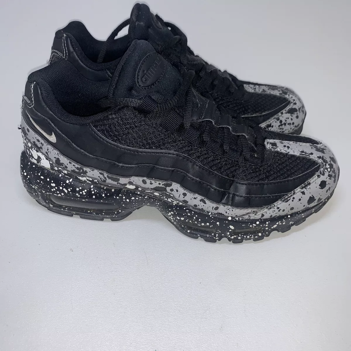Nike Air Max 95 SE Black Splatter Oreo Black White 918413-003 Women’s 8