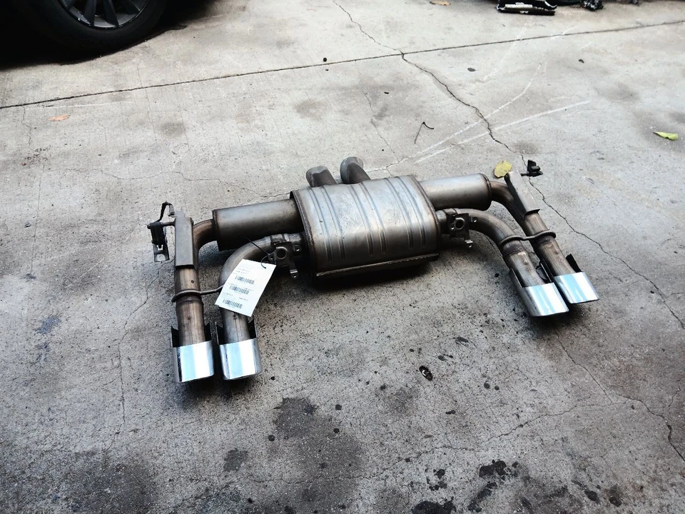 OEM 2014-2018 BMW F85 F86 X5M X6M SILENCIADOR TRASERO ESCAPE STOCK Foto 2 de 4