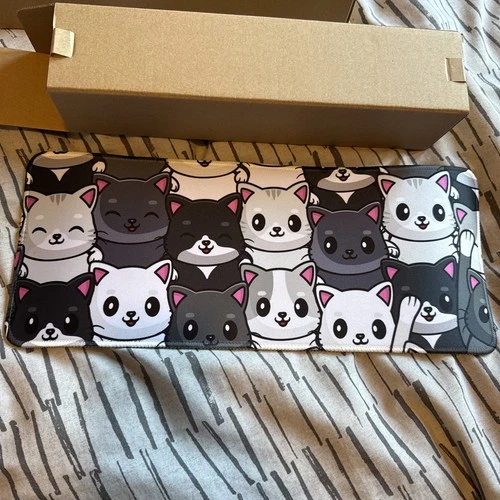 ClackyCat R2 Deskmat - Tuxedo Mini