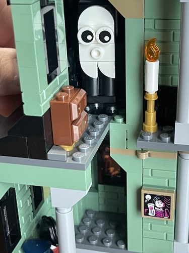 Lego 31167 Haunted Mansion NO MINIFIGURES - Picture 9 of 13