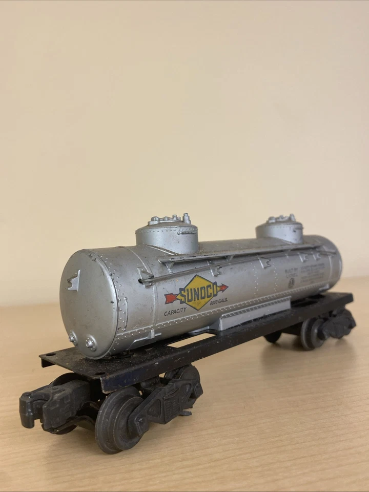 Lionel O/27 Scale - Sunoco 2 Dome Tank Car - 6465 C7 - Image 3 of 4