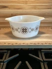 Vtg Pyrex Town and Country Pattern 1Qt #473 Casserole Dish White Pyrex EUC