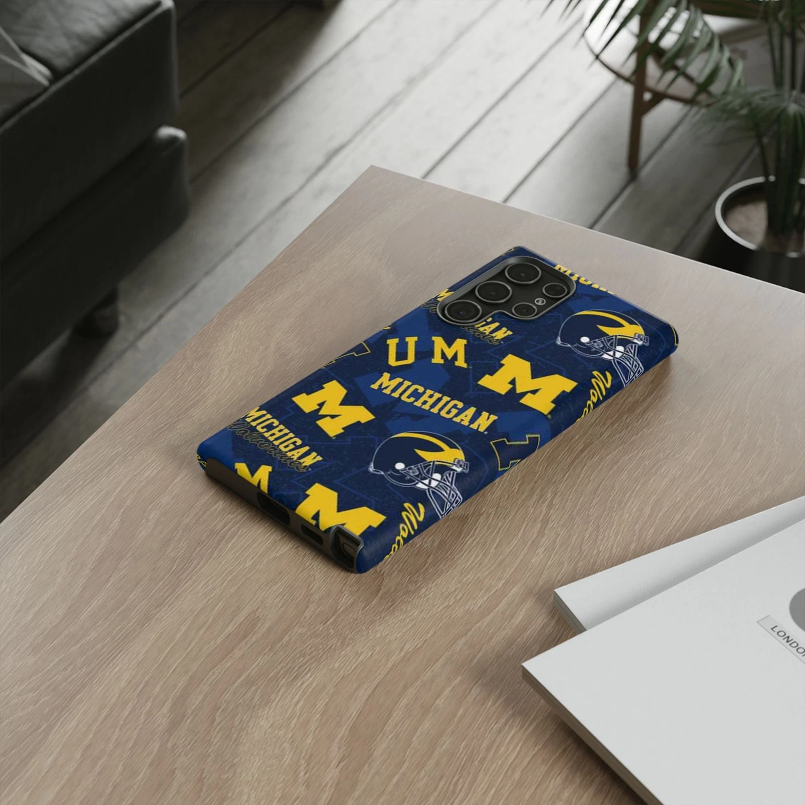 Michigan Wolverines Apple iPhone Cases