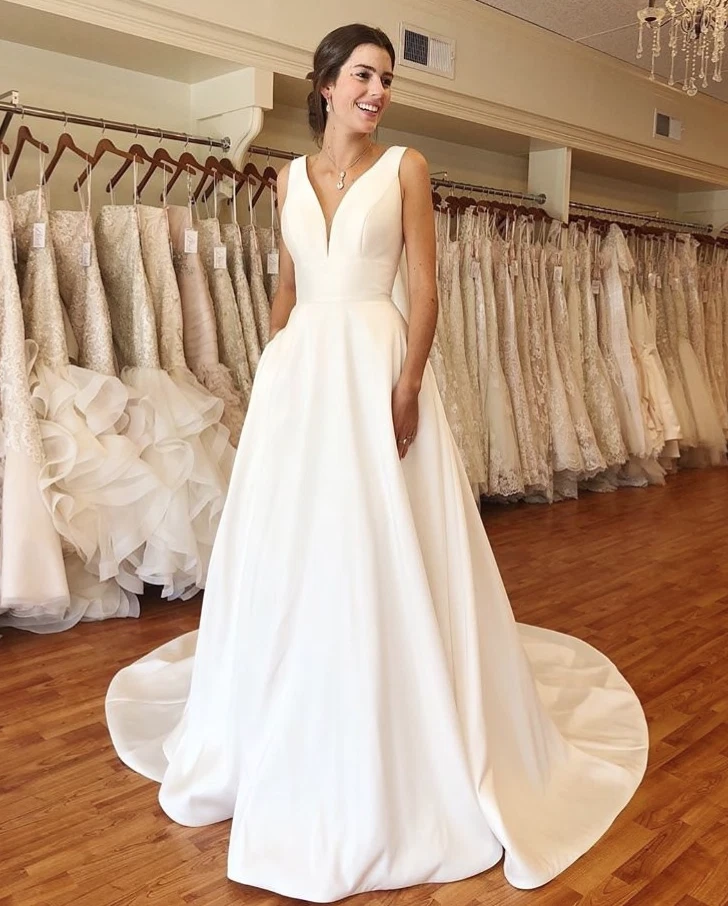 Satin A-line Wedding Dresses Elegant V-Neck Chapel Train Sleeveless Bridal Gown - Image 2 of 4