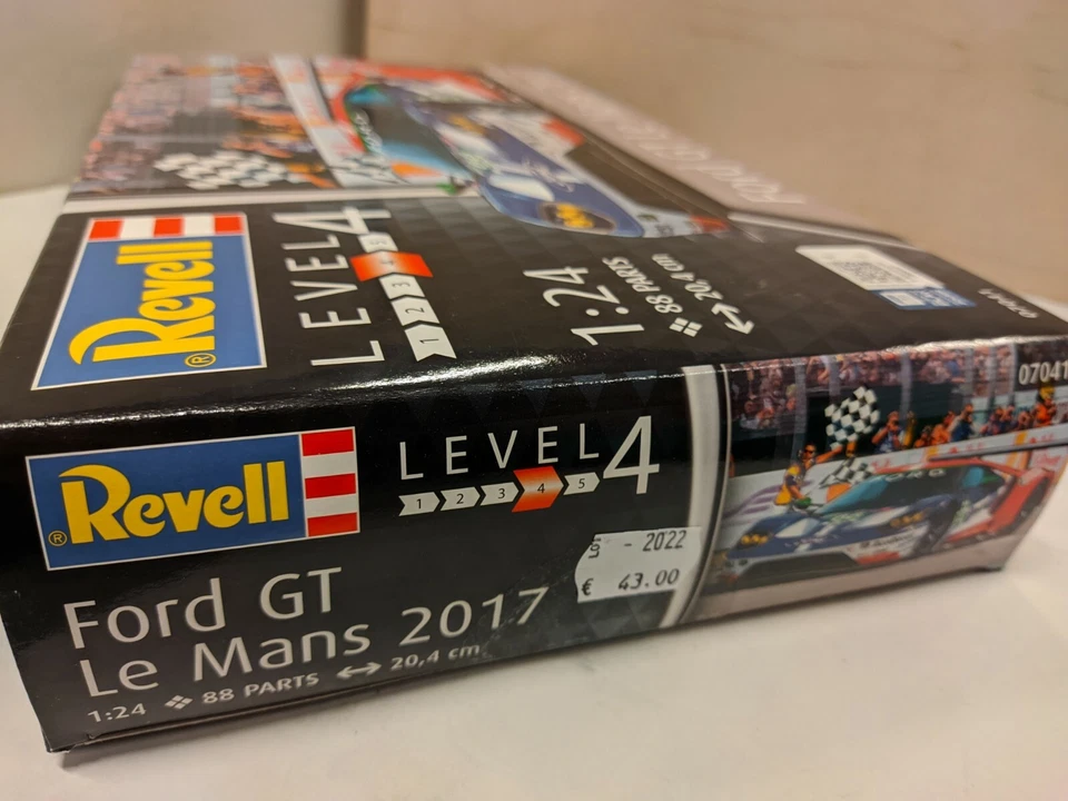 Ford GT Le Mans 2017 Plastic Model Kit Scala 1/24 N°07041 Revell - Immagine 2 di 2