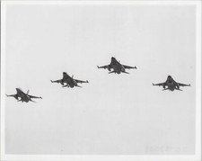 GENERAL DYNAMICS F-16 FIGHTING FALCON FORMATION ORIGINAL MANUFACTURERS PHOTO 86