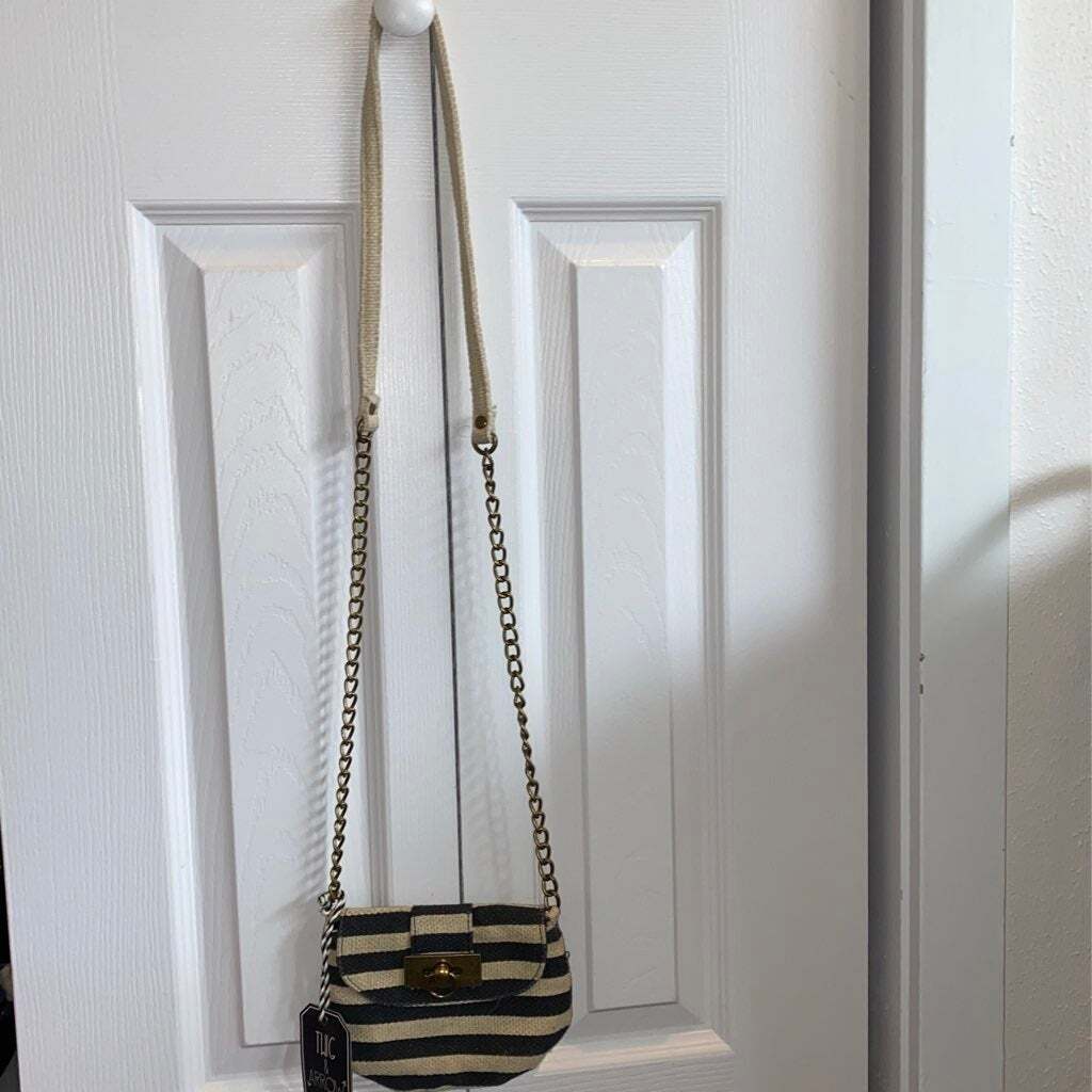 Picture 2 of 4