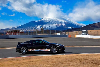 Enfriador de aceite diferencial HKS para Nissan GTR R35 VR38DETT 27002AN003 Foto 3 de 3