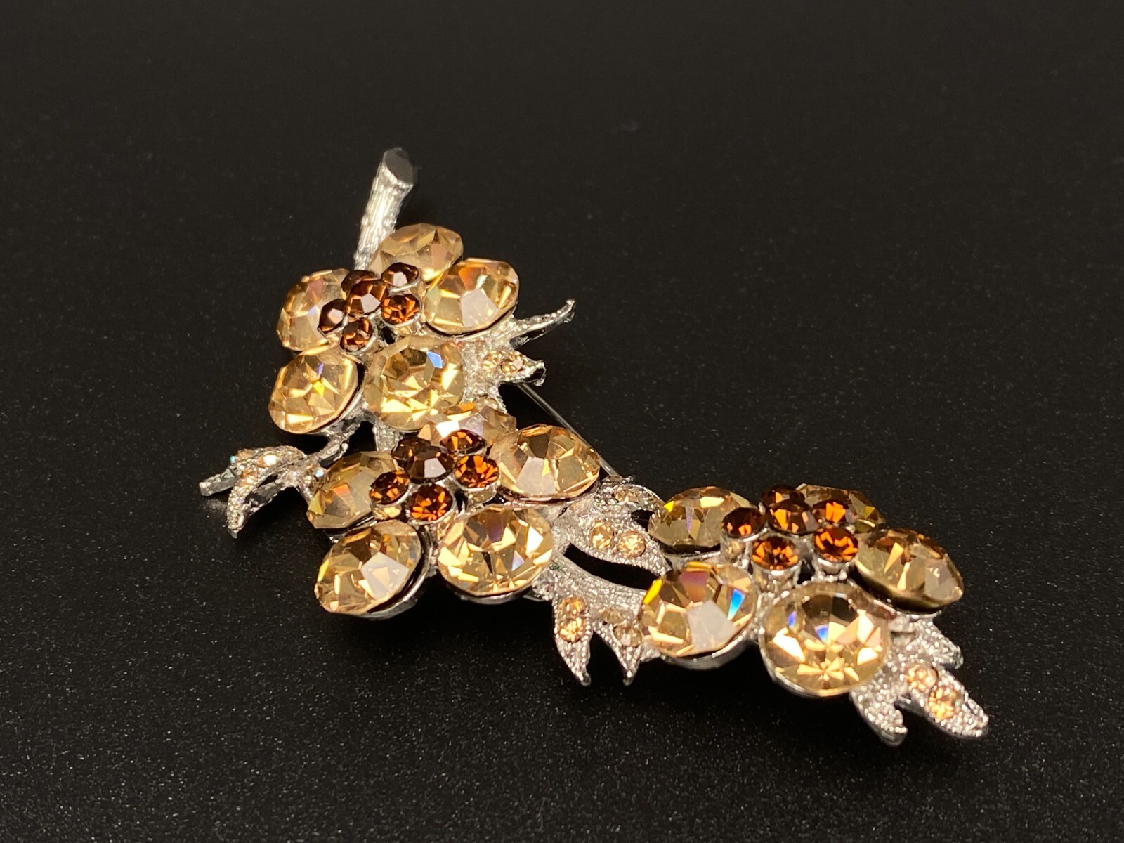 Japanese Vintage Brooch Stunning Yellow color Peach B… Gem