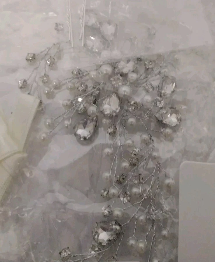 Wedding Hair Piece - Image 2 of 3