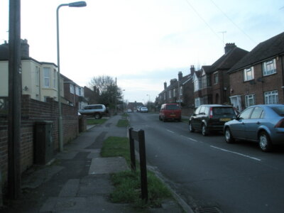Photo 6x4 Bosmere Gardens Emsworth From Bridge Road end. c2008