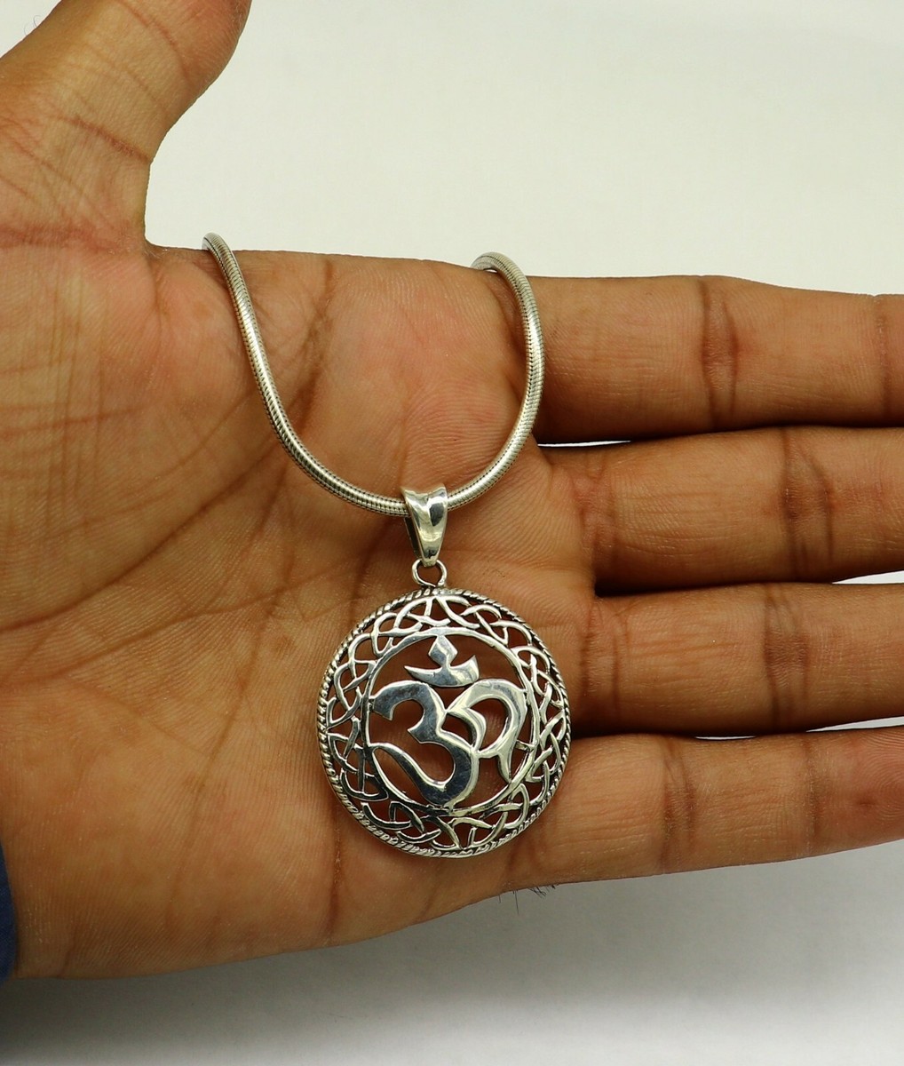 925sterling silver handmade mantra symbol 'Aum' OM pendant unisex