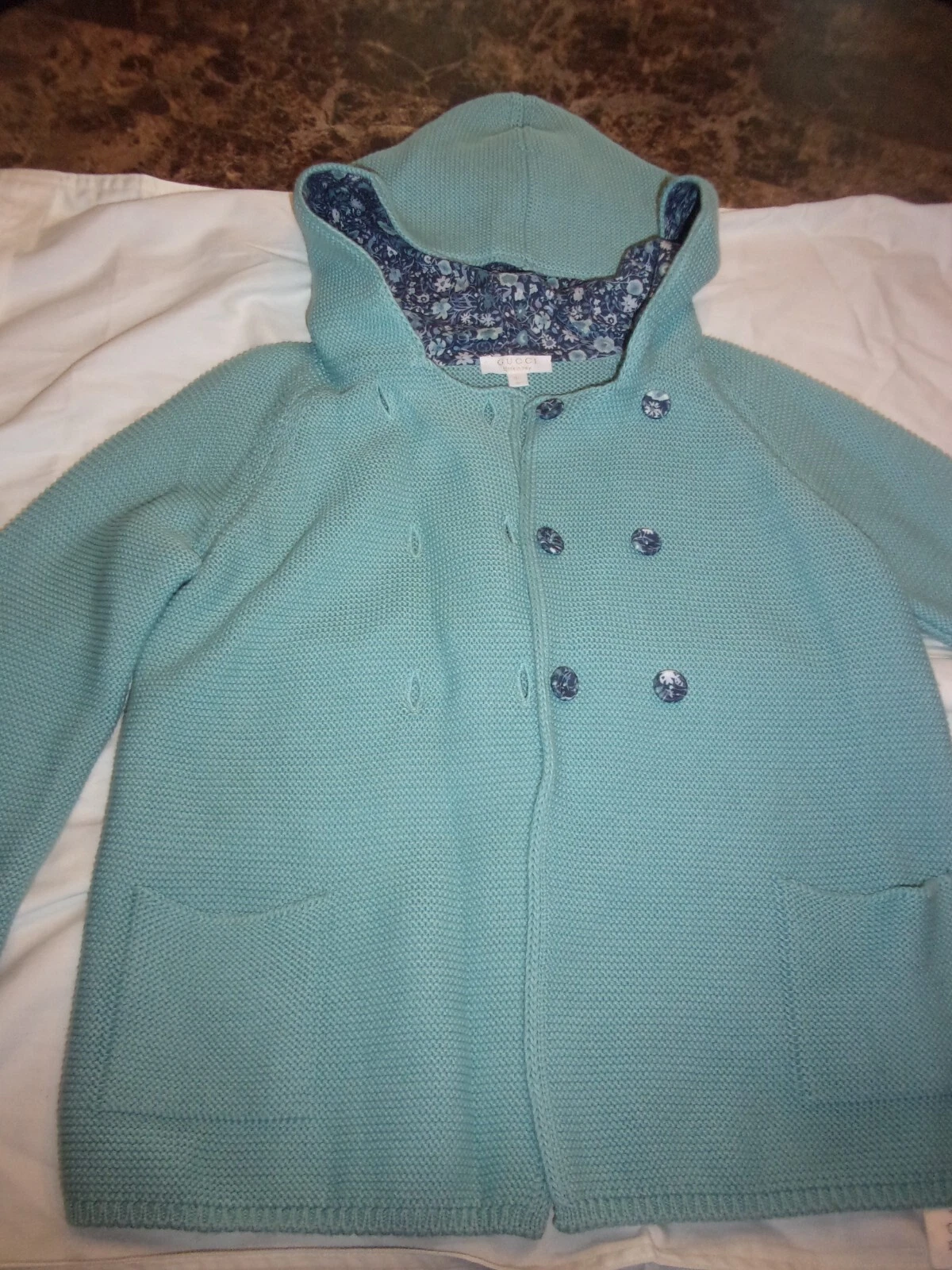 Authentique pull à capuche fille Gucci bleu/vert taille 4 US