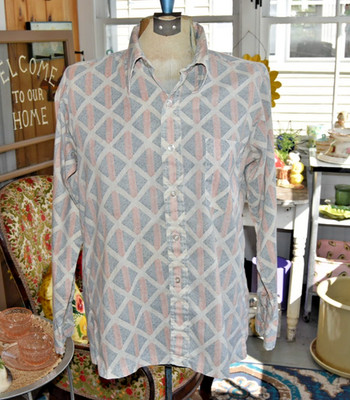 Vintage 1960s Beeline Fashions Geometric Poly-Cotton Buttonup Shirt Size Medium