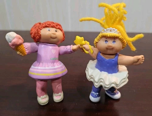 (2) Vintage Cabbage Patch Kids Miniature Figures Play Toys Skirt Ice Cream Star
