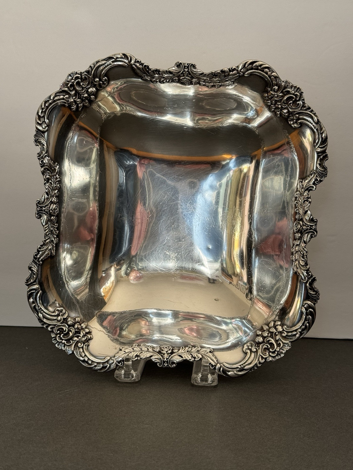 Antique Middletown Plate Co. ~  Silver Quadruple Plate Serving Bowl