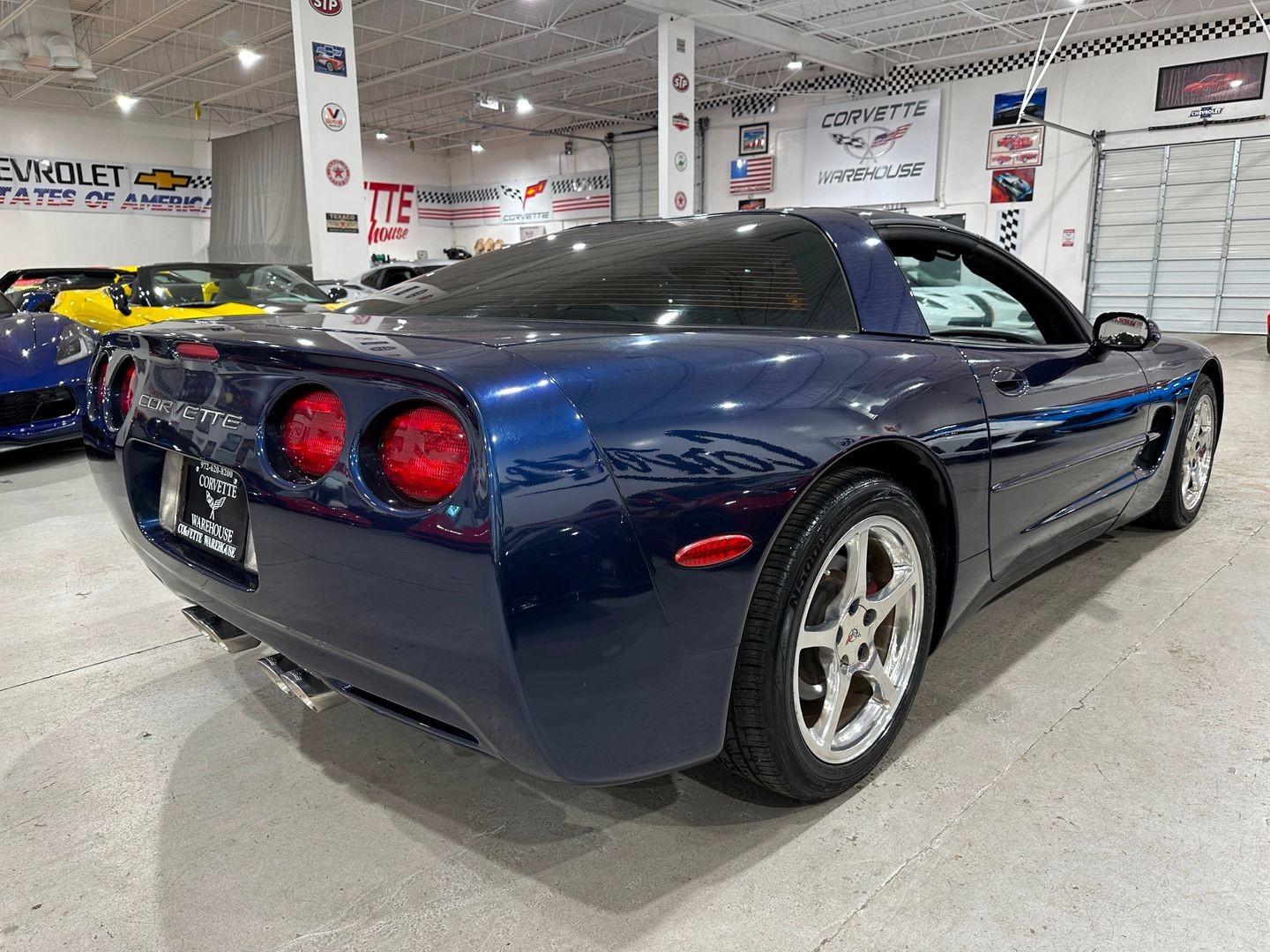 2000 [28U] Navy Blue Metallic Chevrolet Corvette   | C5 Corvette Photo 7