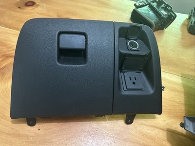 2014-2019 CHEVROLET SILVERADO 1500 DASH CENTER STORAGE COMPARTMENT black 