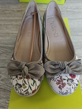 HOTTER JEWEL MEADOW FLORAL canvas And Leather Ballet Flats Size 5.5 Wide NEW