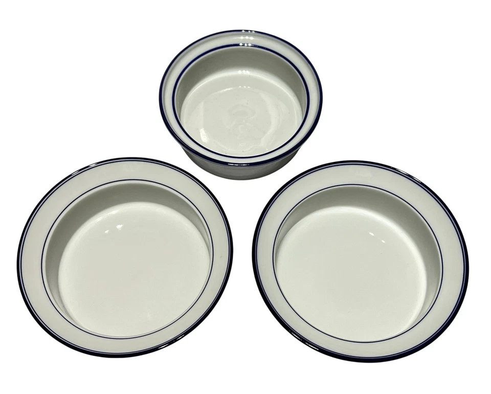 Juego de 3 cuencos de cereal Dansk Allegro borde azul 6 5/8" y cuenco de bayas 6" Foto 2 de 4