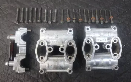 HONDA CBR 600RR 03/06 CAM SHAFT CAPS AND HARDWARE 2/25